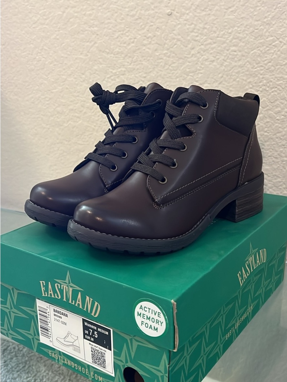 Eastland Dark Brown Lace-Up Ankle Boots